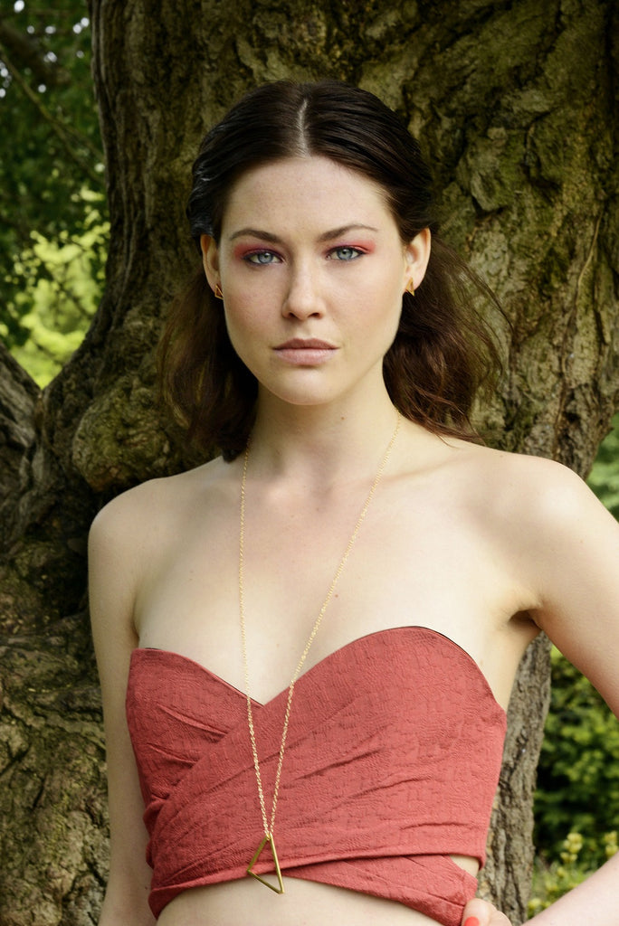 Long Shot, Gold Pendant